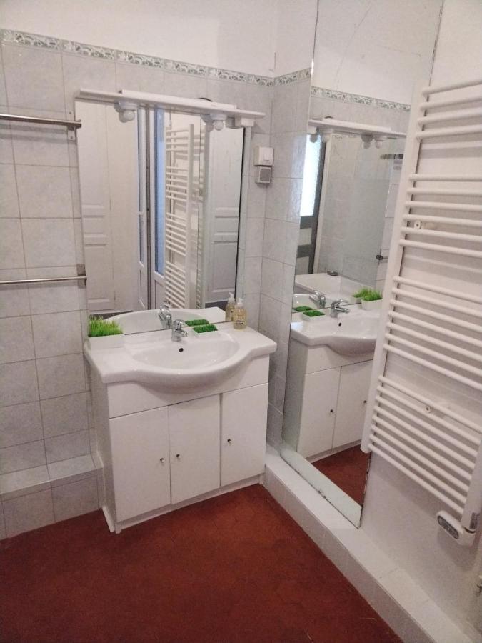 Quartier Des Createurs "La Plaine Cours Julien" Chambre Privee Dans Appartement Menage Frequent Des Parties Commune Марсель Екстер'єр фото