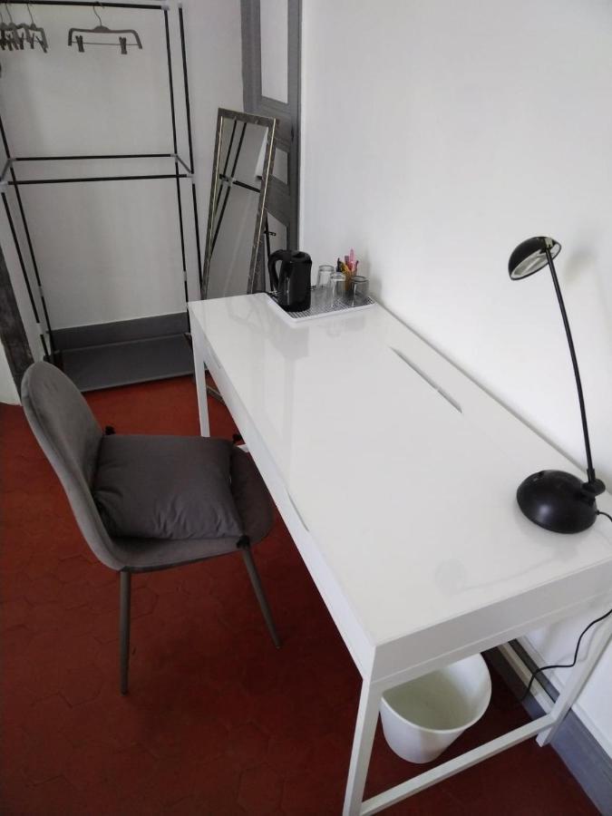 Quartier Des Createurs "La Plaine Cours Julien" Chambre Privee Dans Appartement Menage Frequent Des Parties Commune Марсель Екстер'єр фото