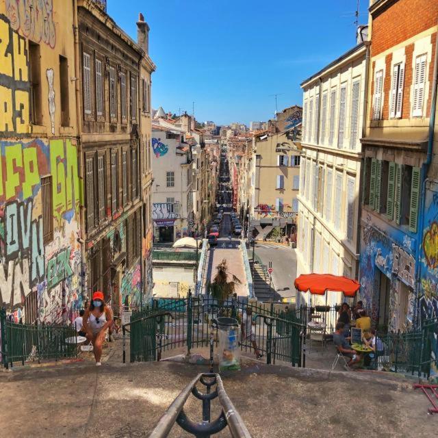 Quartier Des Createurs "La Plaine Cours Julien" Chambre Privee Dans Appartement Menage Frequent Des Parties Commune Марсель Екстер'єр фото