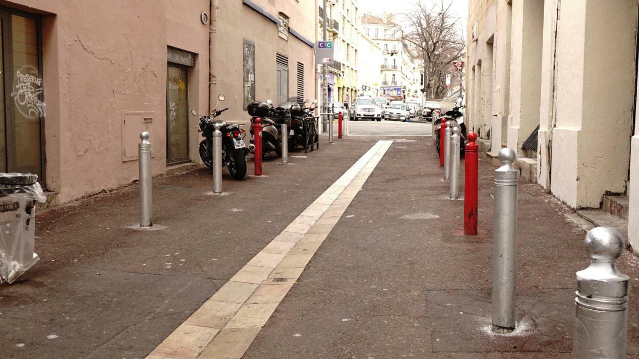 Quartier Des Createurs "La Plaine Cours Julien" Chambre Privee Dans Appartement Menage Frequent Des Parties Commune Марсель Екстер'єр фото